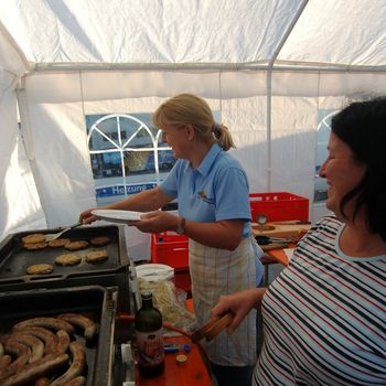 Bruzzeln im Essenzelt (2010)