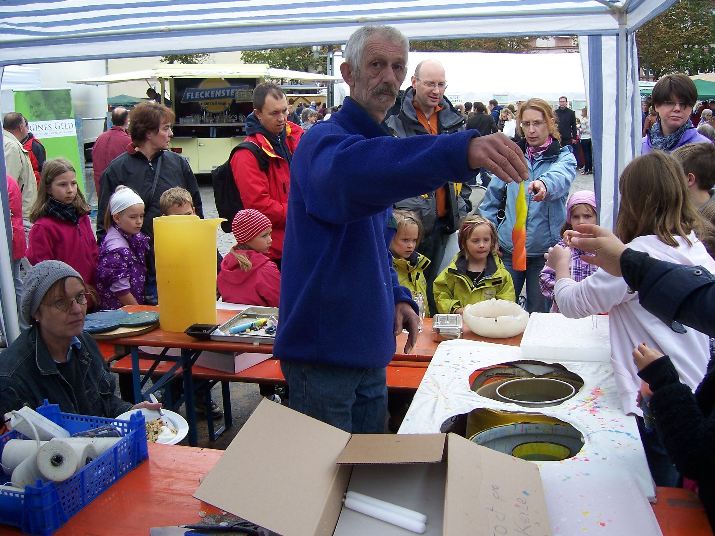 So zieht man Wachskerzen (2011)