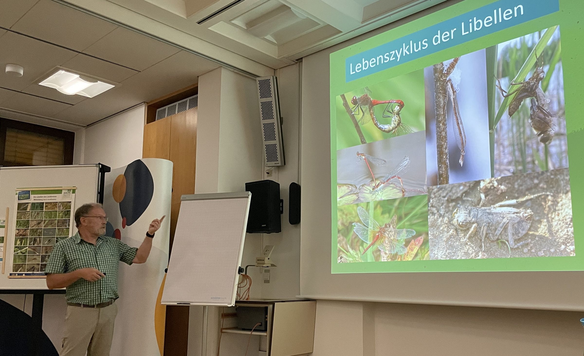 Günter Farka bei seinem Vortrag in der vhs, Foto: Ruth Radl